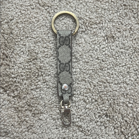 GG Monogram Keychain with Gold Ring - Picture 1 of 1